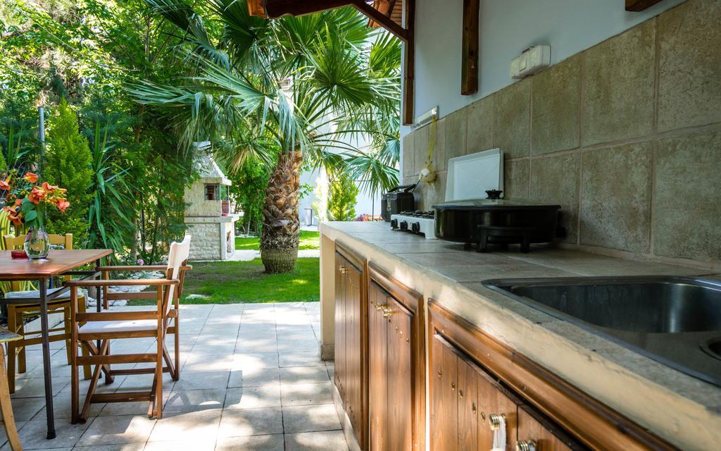 Villa Anais Прінос Екстер'єр фото